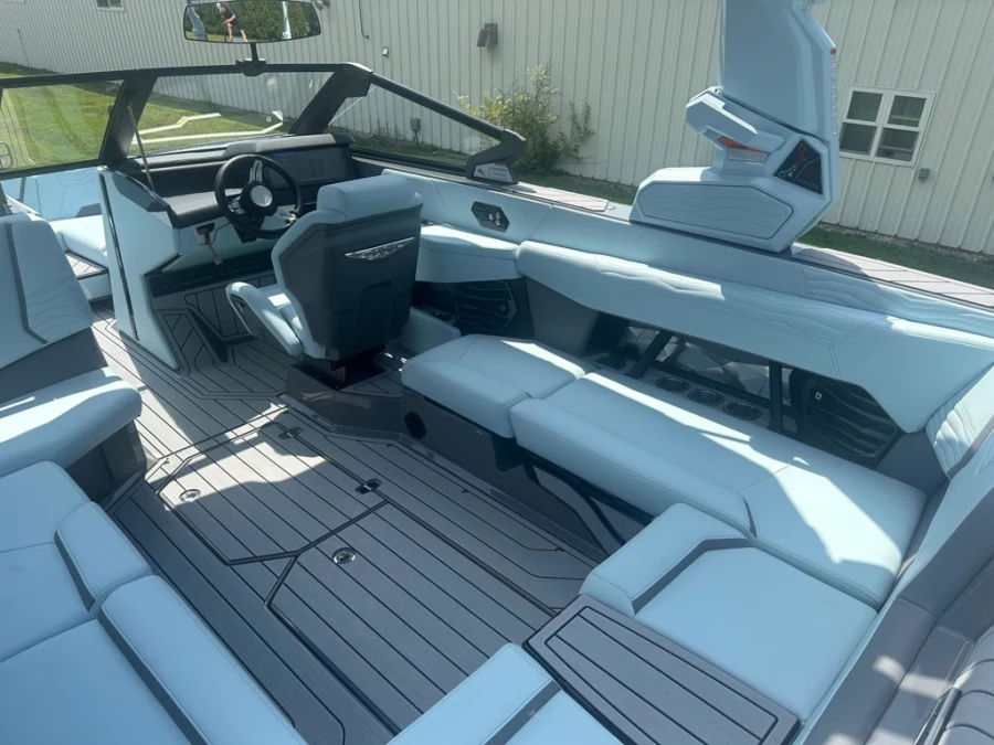 2026-nautique-g23-111623-image11