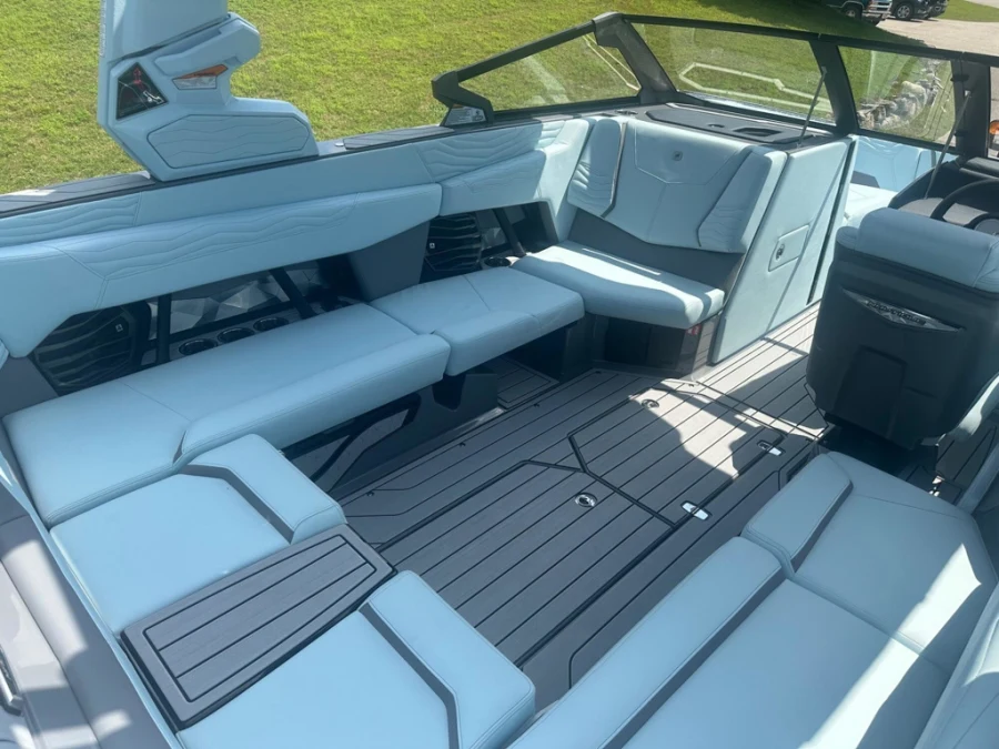 2026-nautique-g23-111623-image12