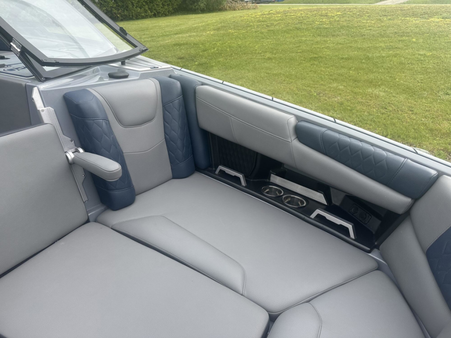 2022 Malibu Boats M220 for sale in Walloon Lake, Michigan