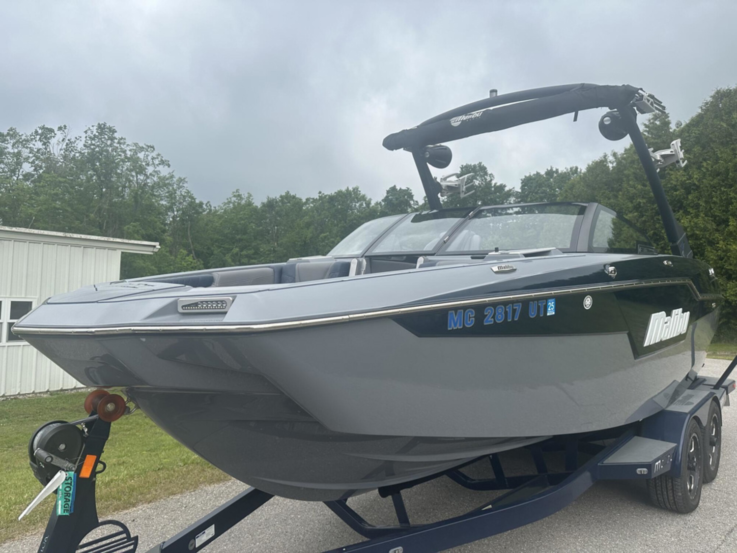 2022 Malibu Boats M220
