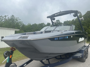 2022 Malibu Boats M220 for sale in Walloon Lake, Michigan