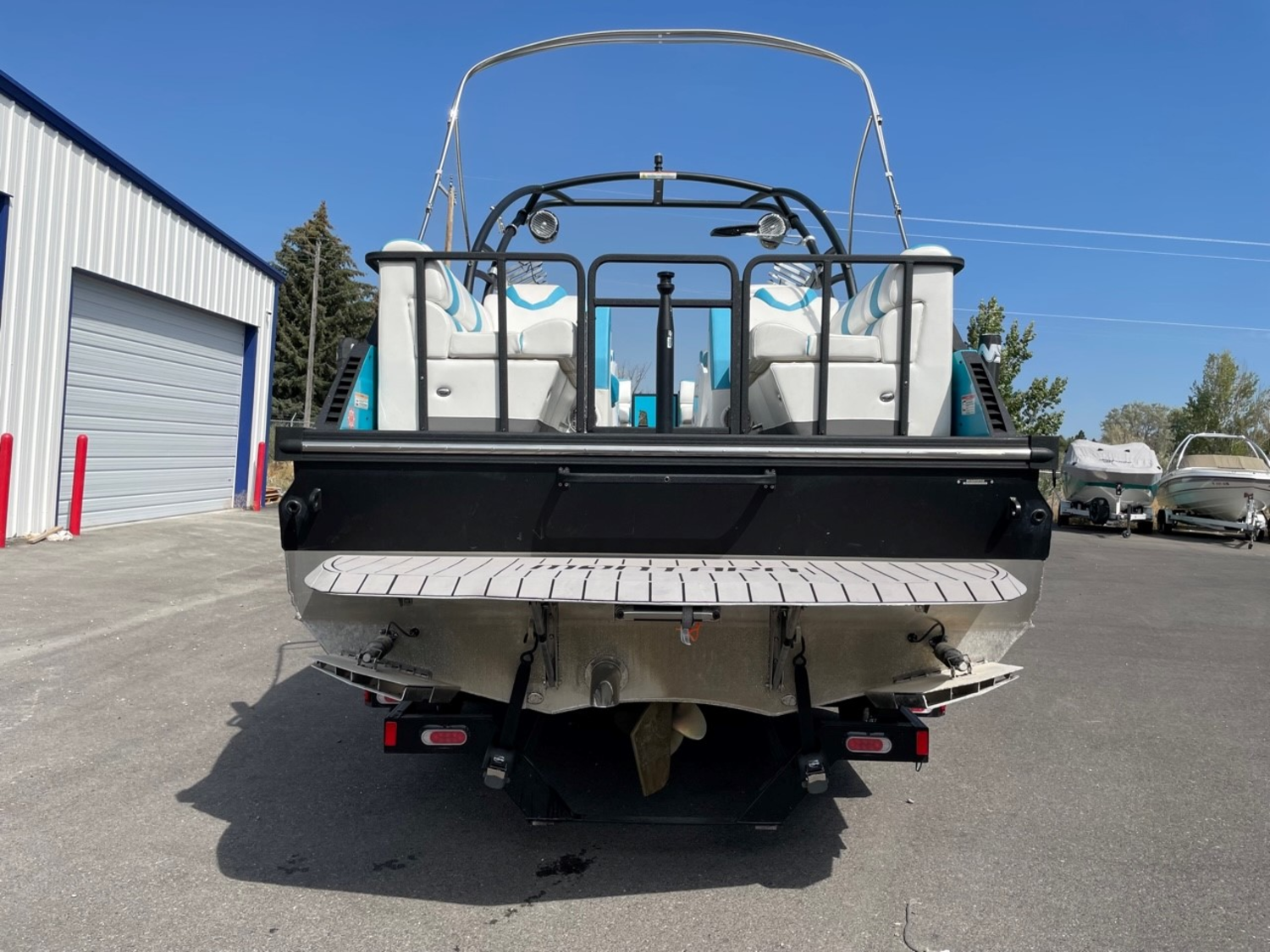 2020 Montara 25' Surf Boss