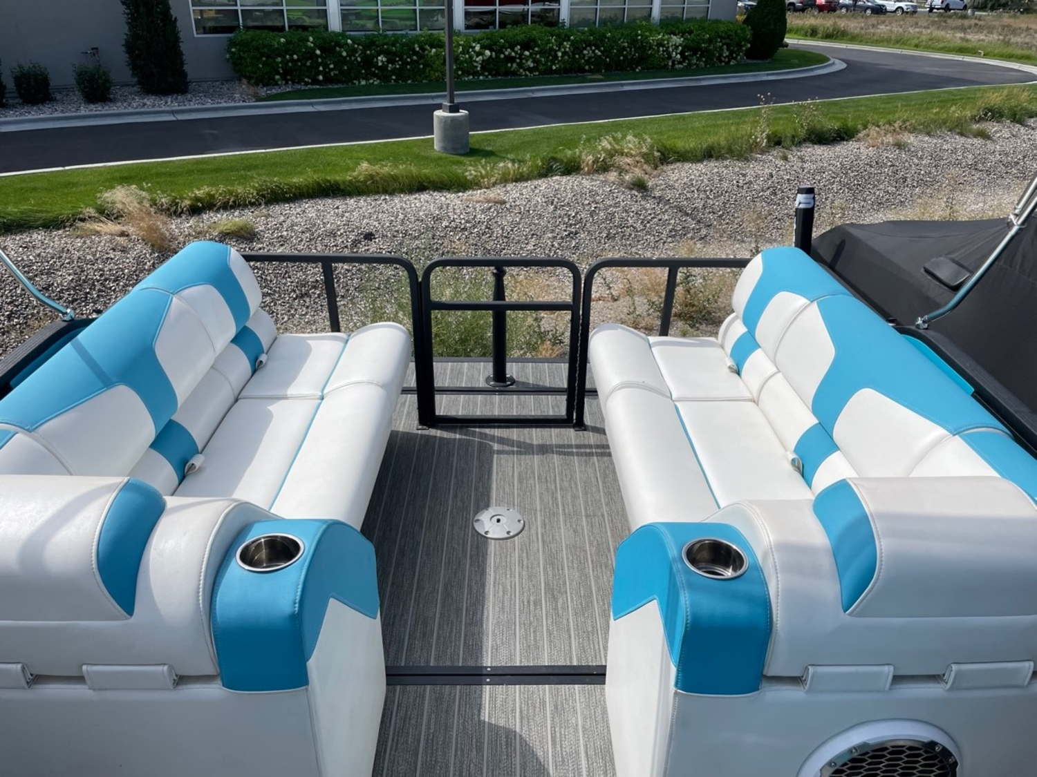 2020 Montara 25' Surf Boss