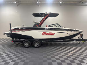 2023-malibu-wakesetter-23-lsv-137023-image1