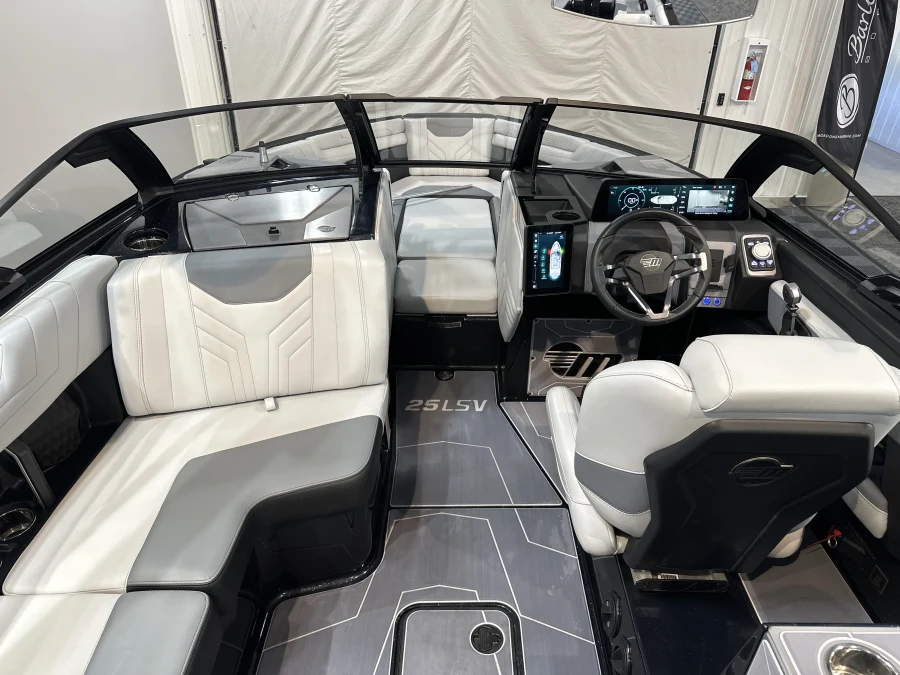 2025-malibu-wakesetter-25-lsv-137036-image11