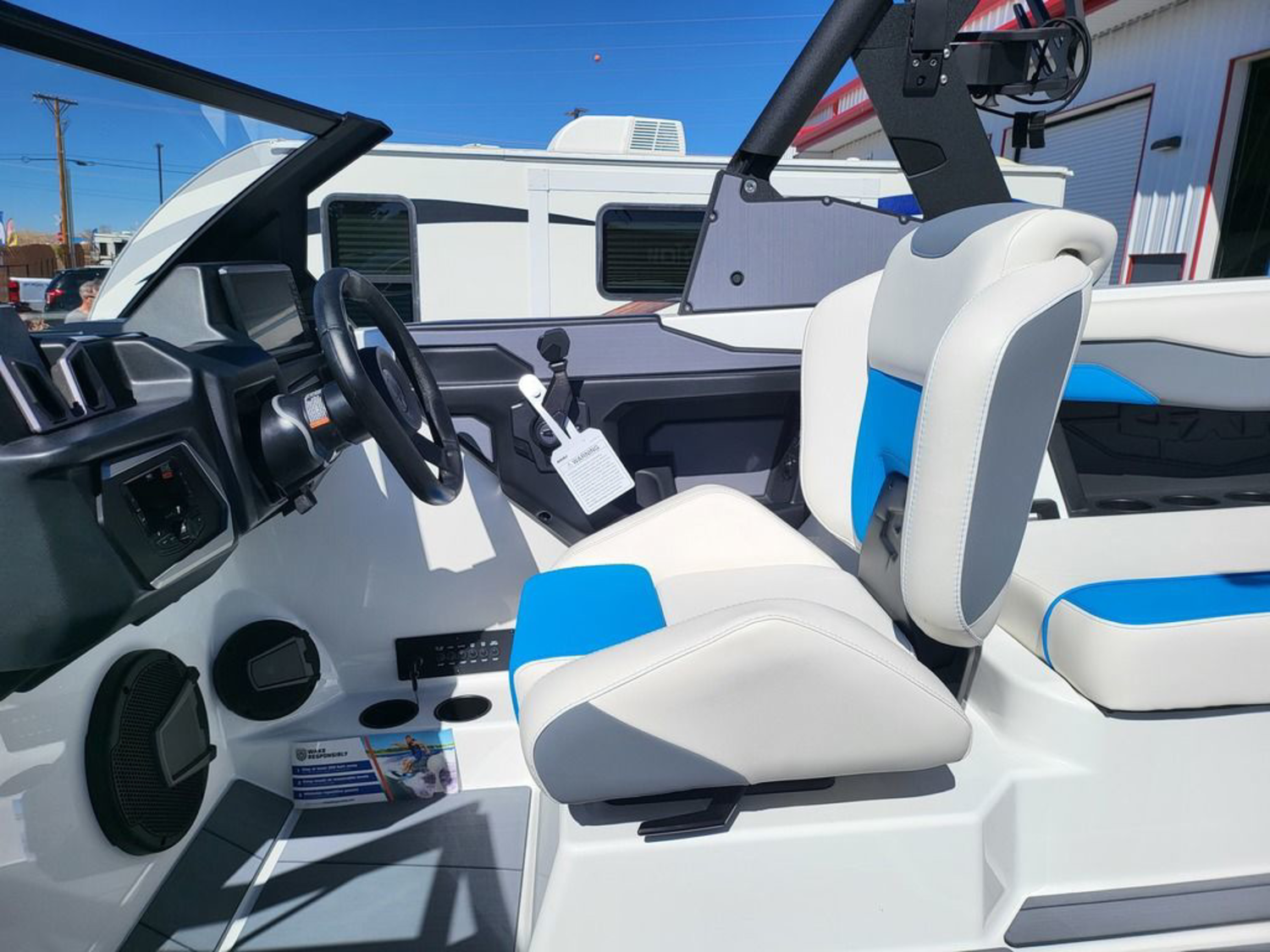 2025 Axis Wake Research T220