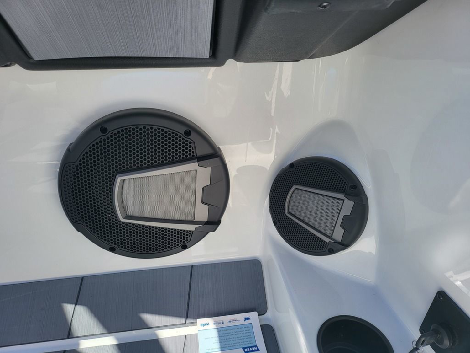 2025 Axis Wake Research T220