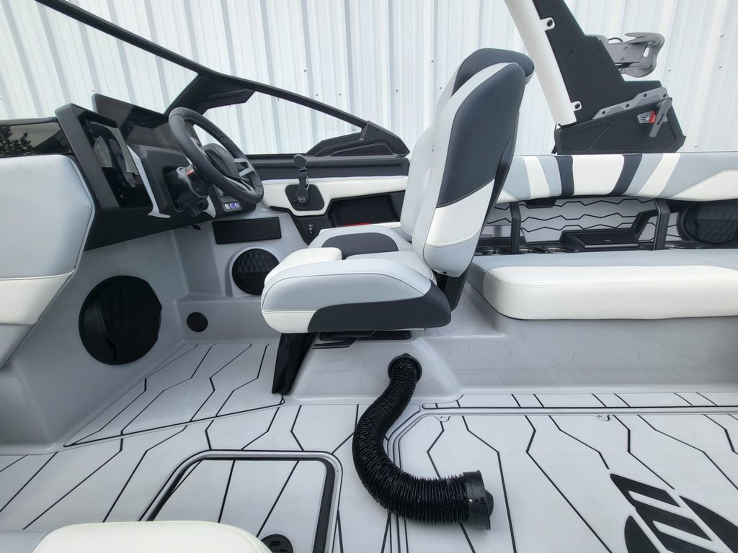 2025 Malibu Boats 22 MXZ