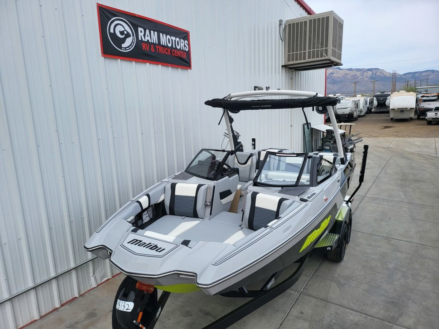 2025 Malibu Boats 22 MXZ