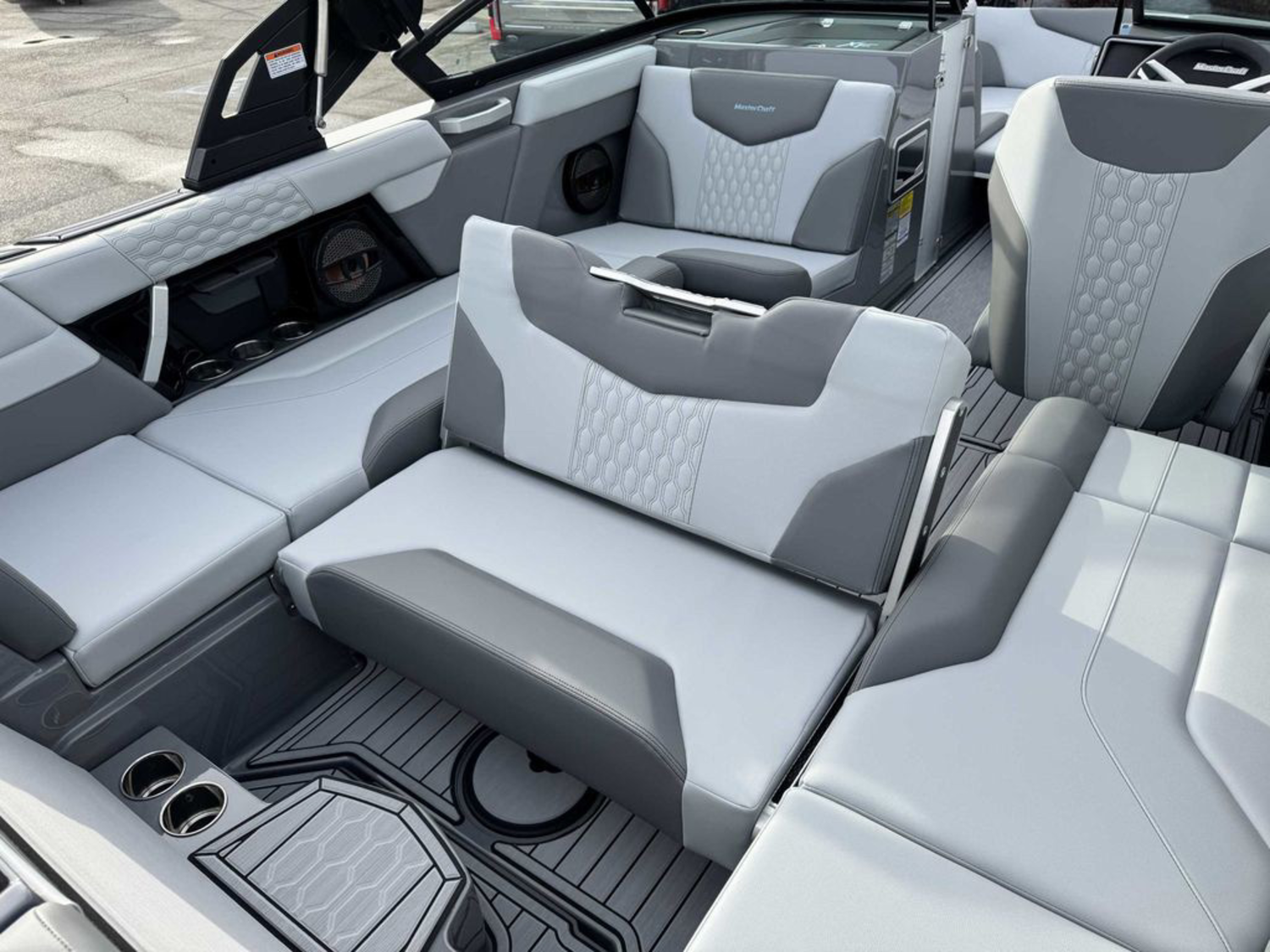 2025 Mastercraft XT22