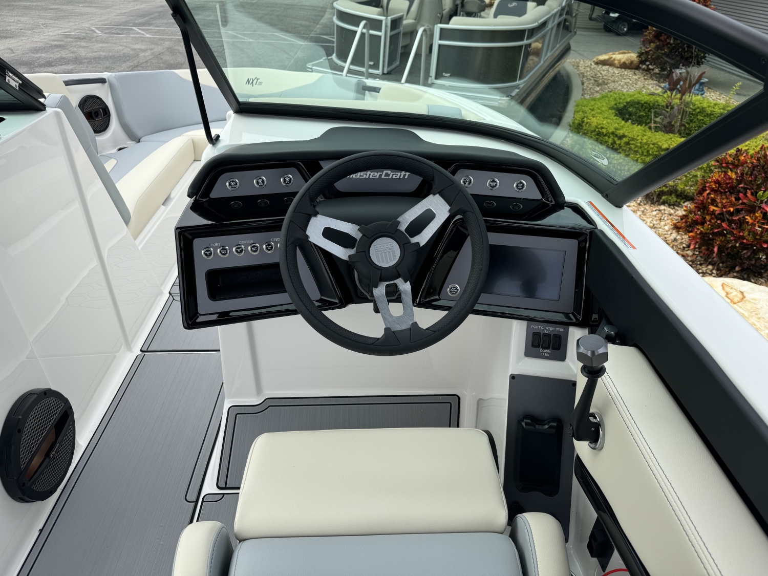 2025 MasterCraft NXT23