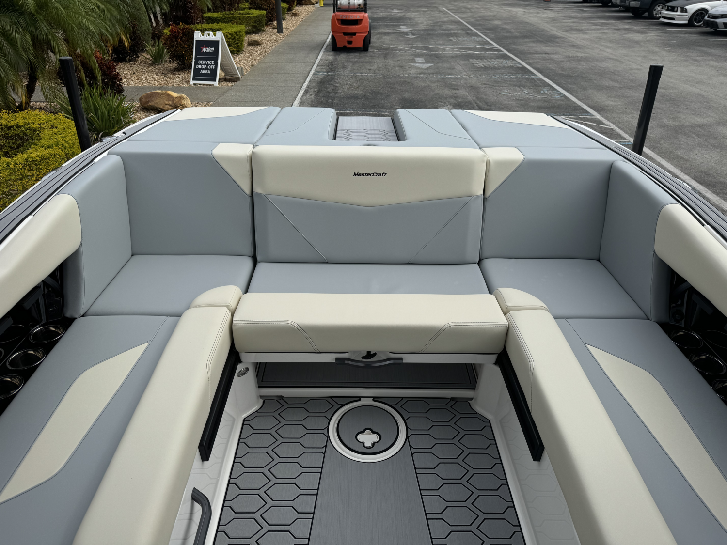 2025 MasterCraft NXT23