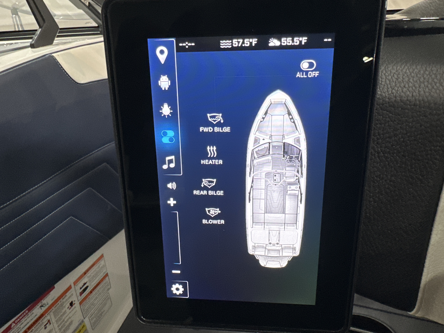 2025 Malibu 25 LSV