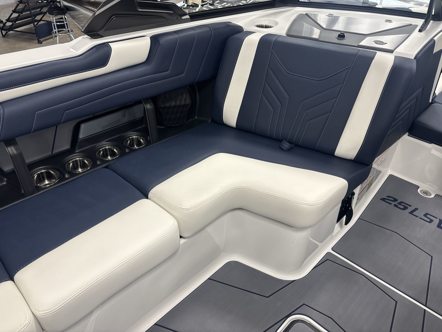 2025 Malibu Boats Wakesetter 25 LSV for sale in Coeur d'Alene, Idaho