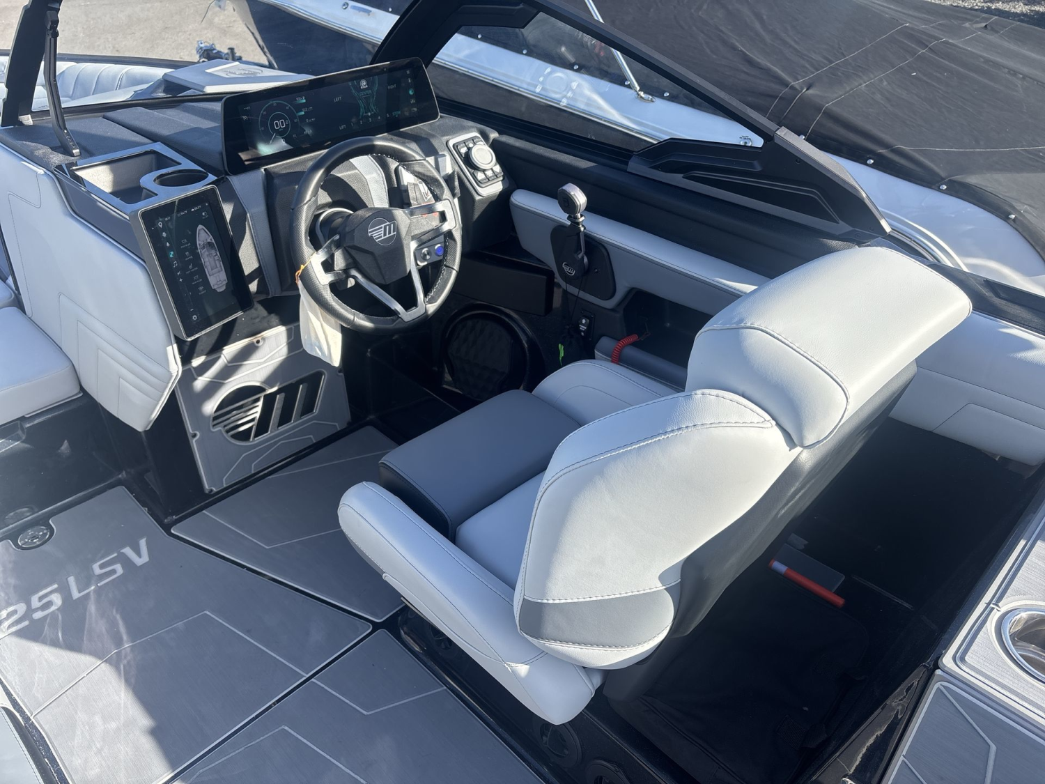 2025 Malibu Boats Wakesetter 25 LSV for sale in Coeur d'Alene, Idaho