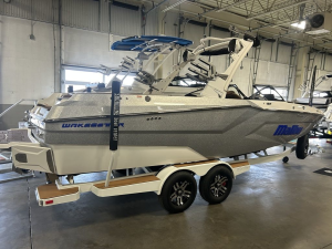 2025 Malibu Boats Wakesetter 24 MXZ for sale in Green Lake, Wisconsin