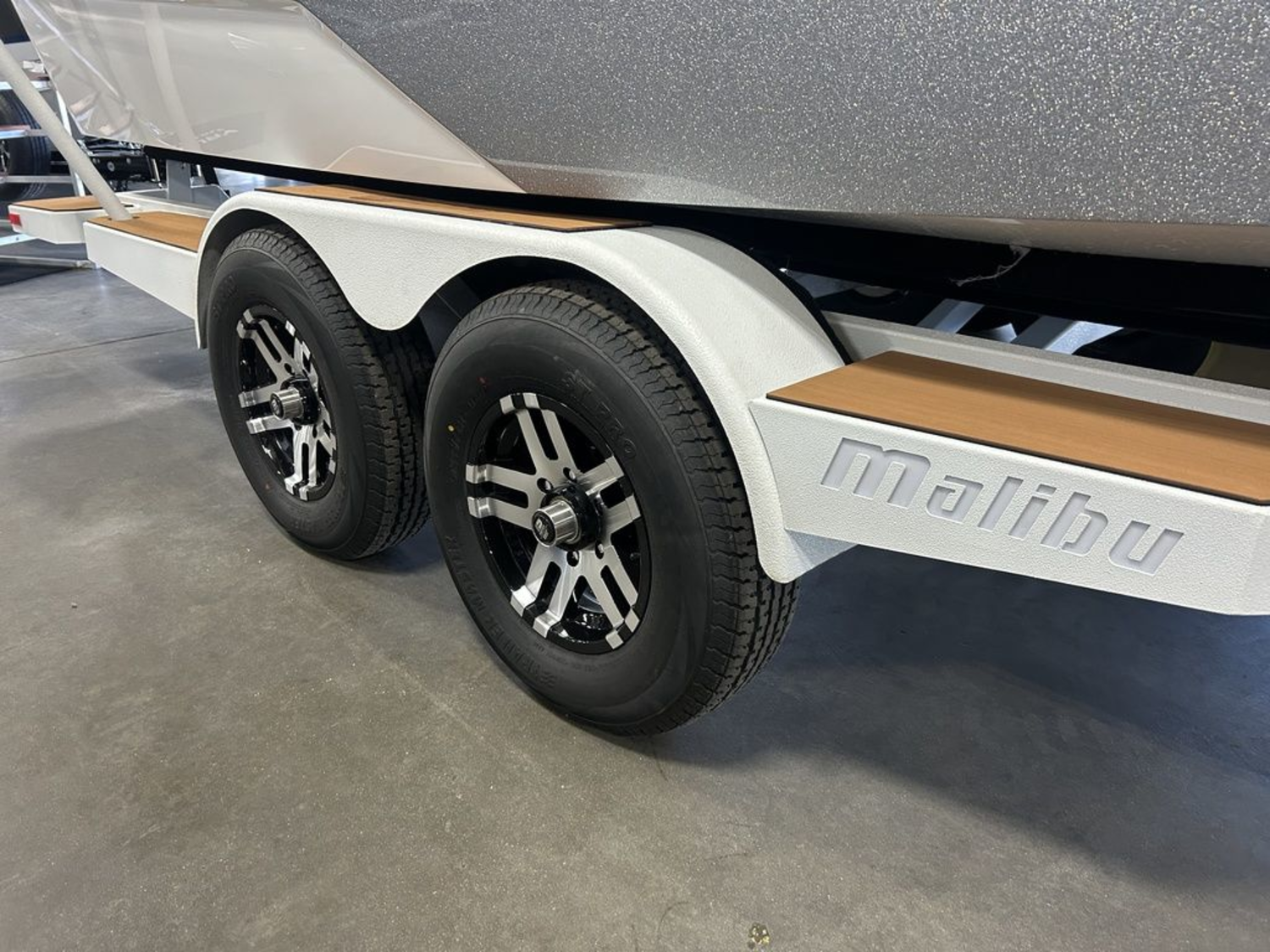 2025 Malibu Boats 24 MXZ