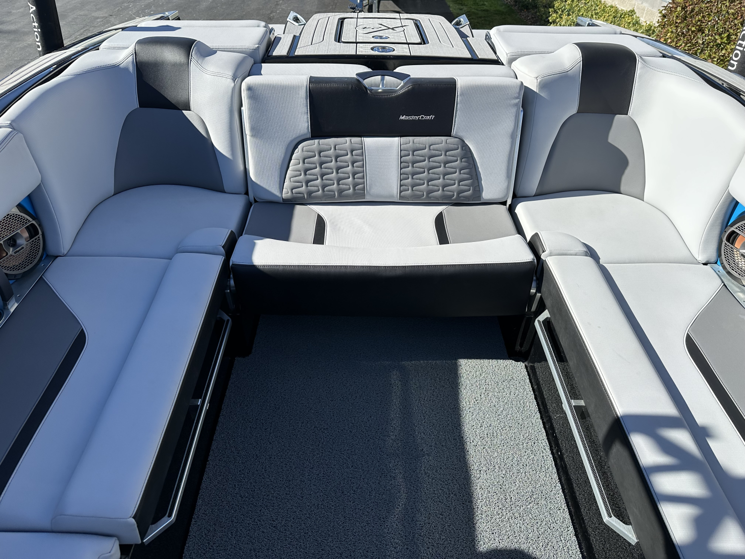 2022 MasterCraft X24