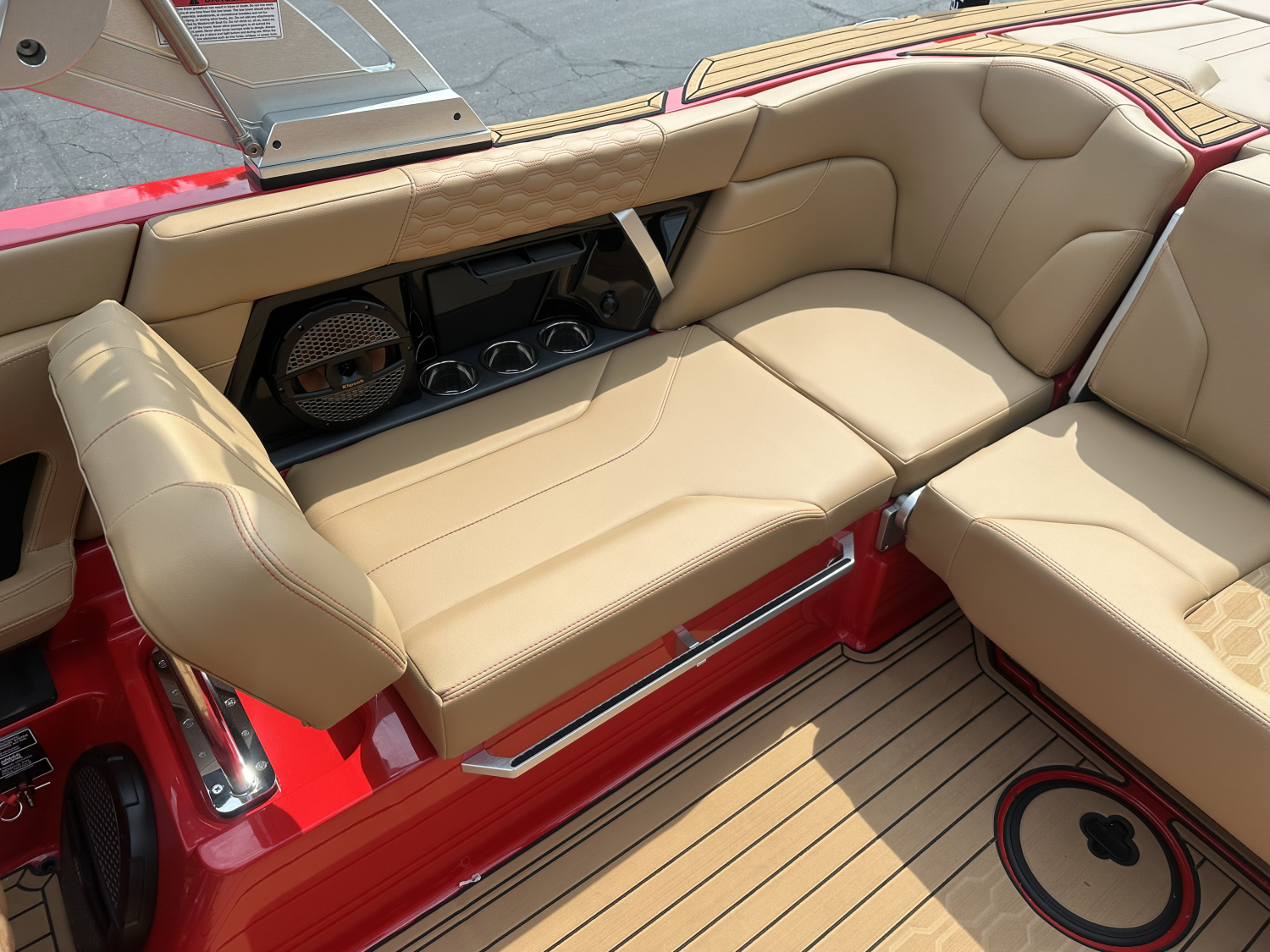 2025 MasterCraft XT22T