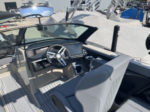 2025-mastercraft-xt20-98275-image15