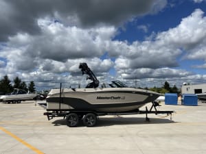 2025-mastercraft-xt20-98275-image1