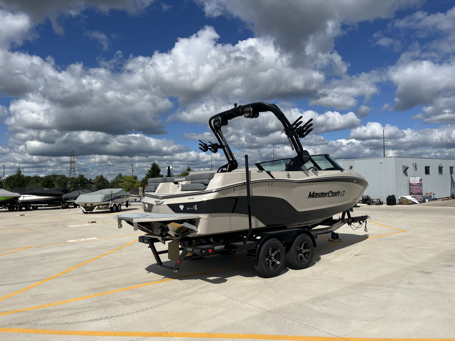 2025 MasterCraft XT20