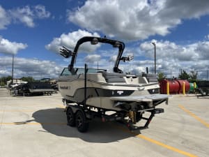 2025-mastercraft-xt20-98275-image7