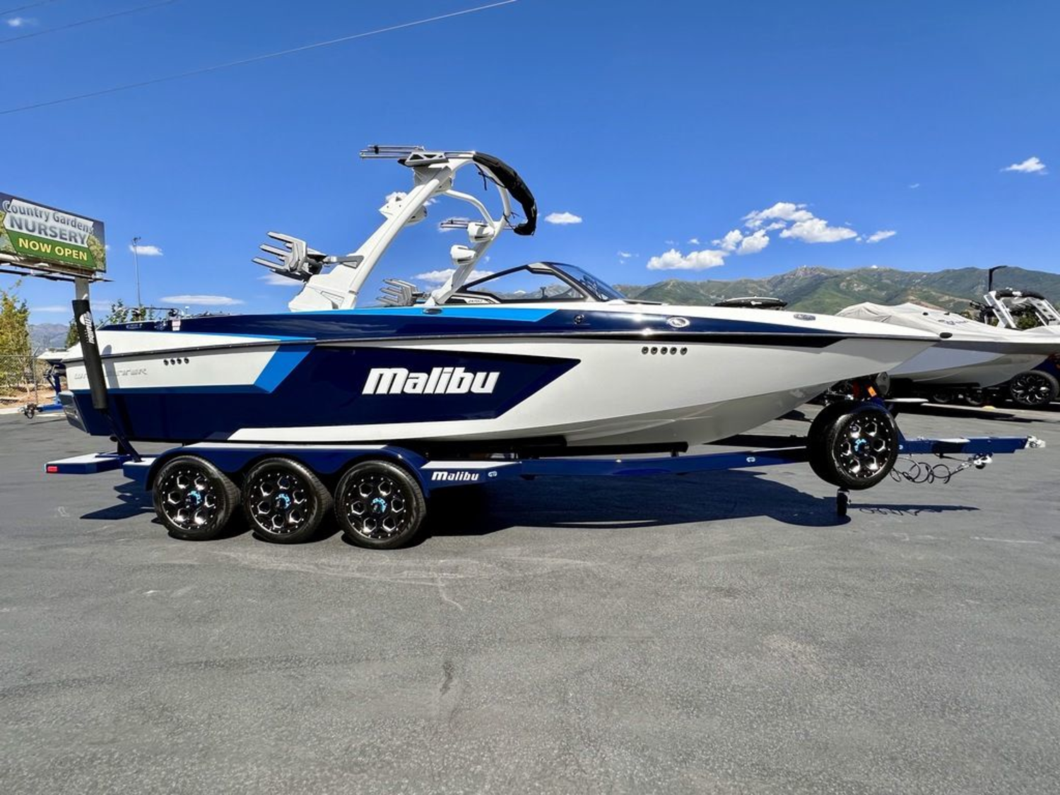 2024 Malibu Boats 24 MXZ