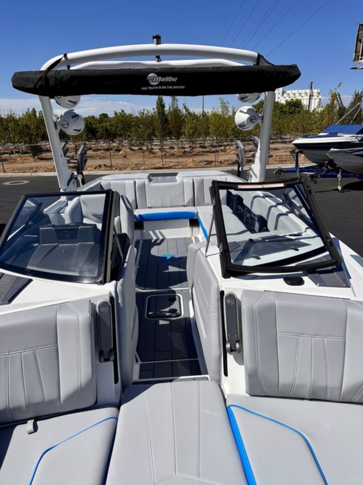 2024 Malibu Boats 24 MXZ