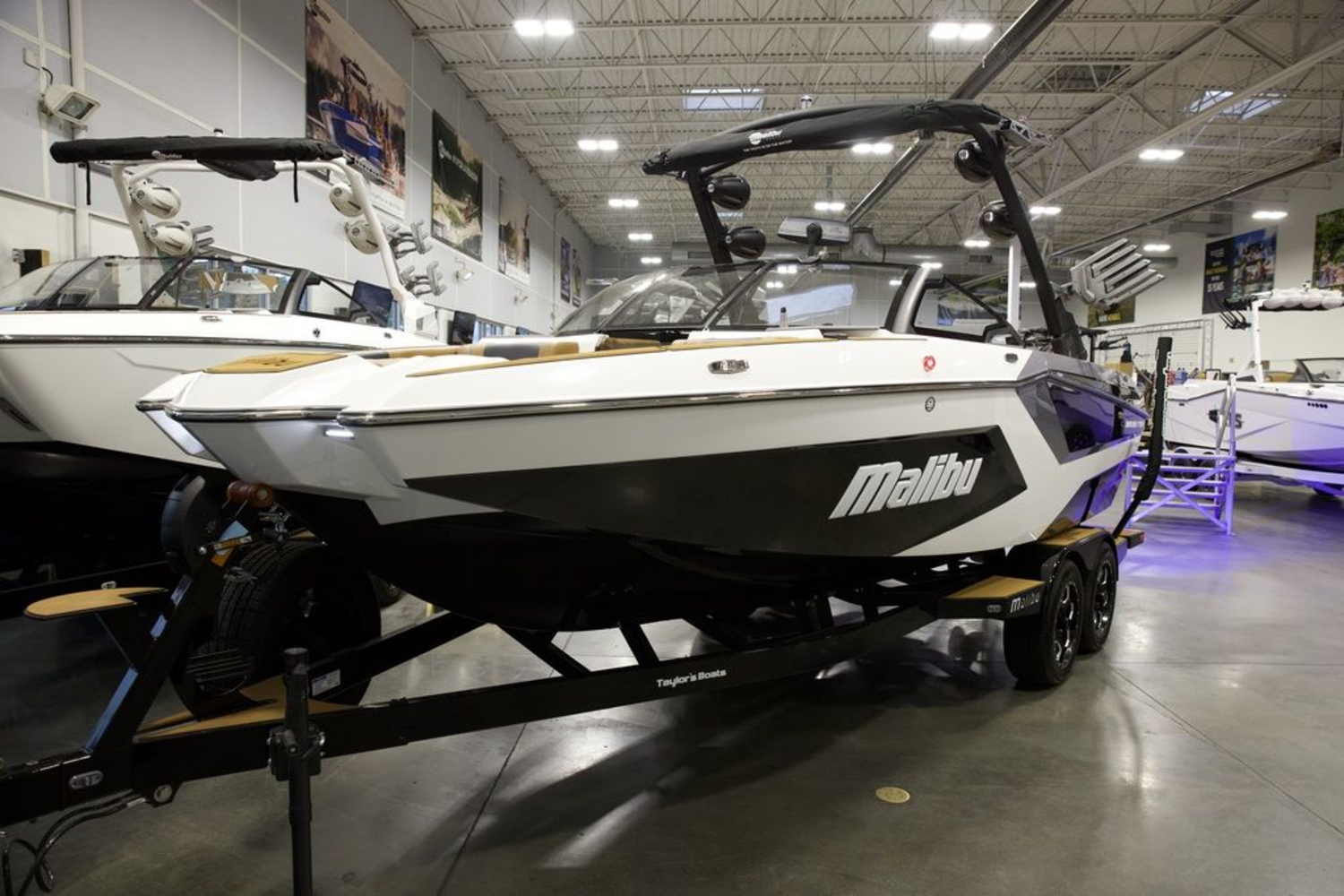 2025 Malibu Boats 22 MXZ