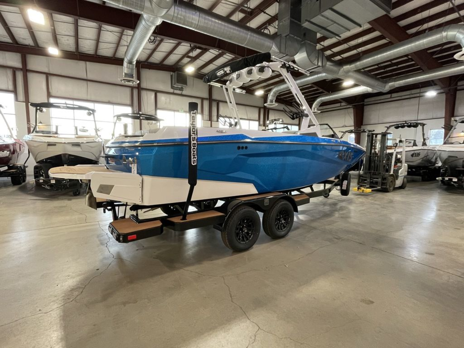 2025 Axis Wake Research A225