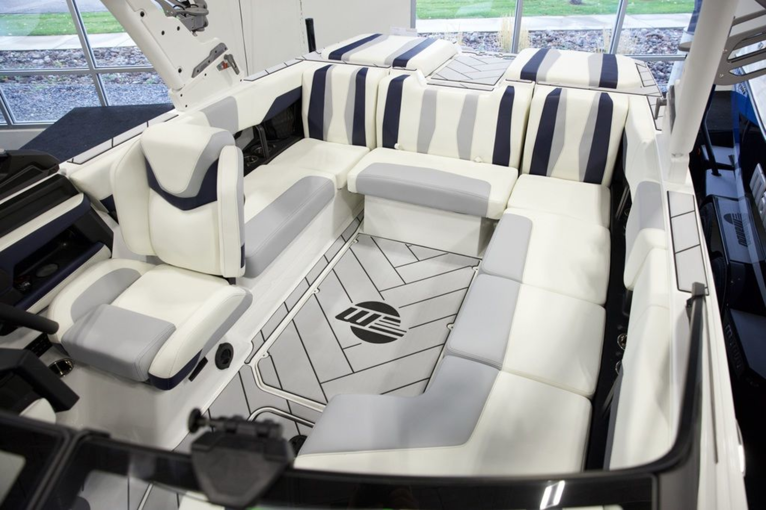 2025 Malibu Boats 22 LSV