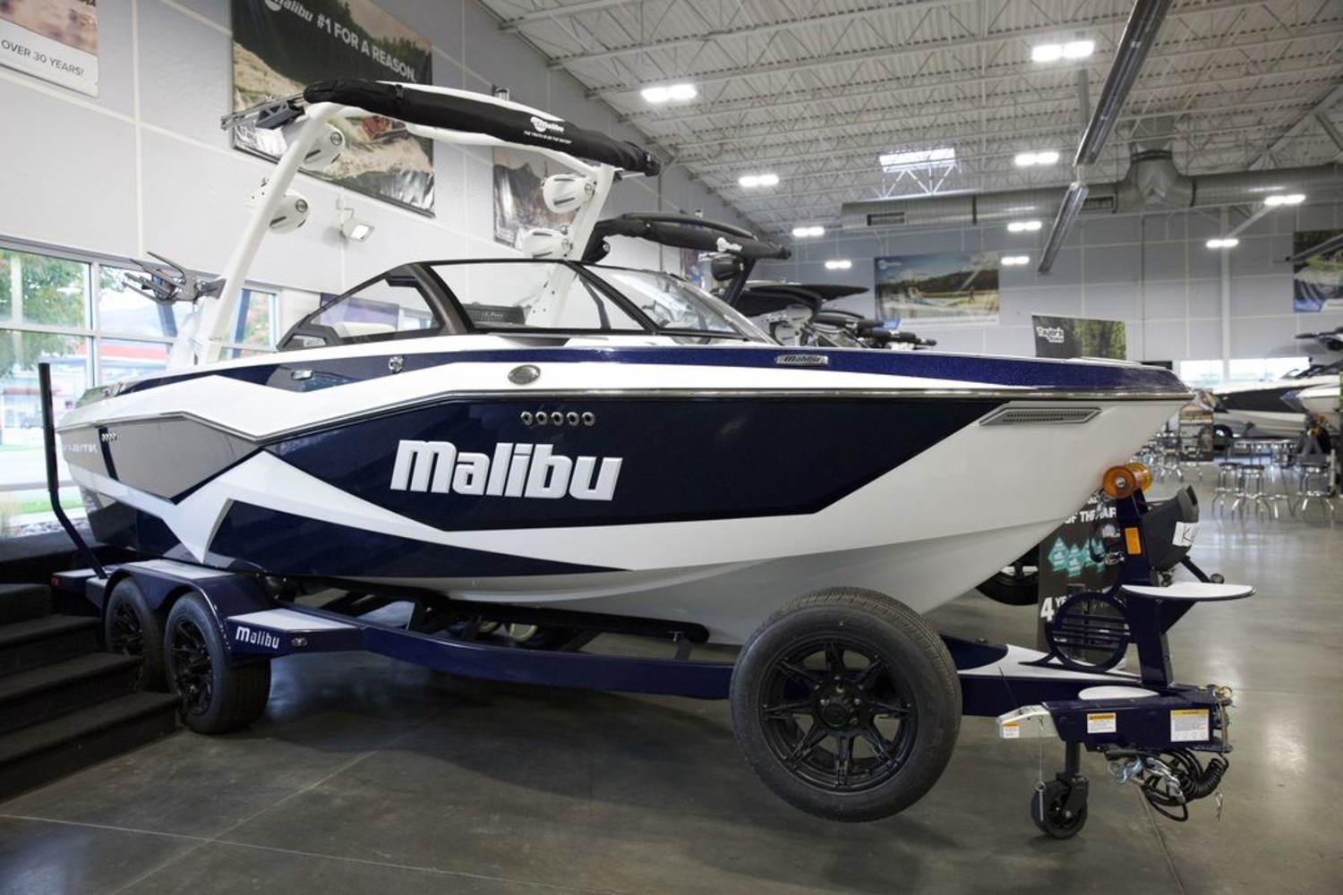 2025 Malibu Boats 22 LSV