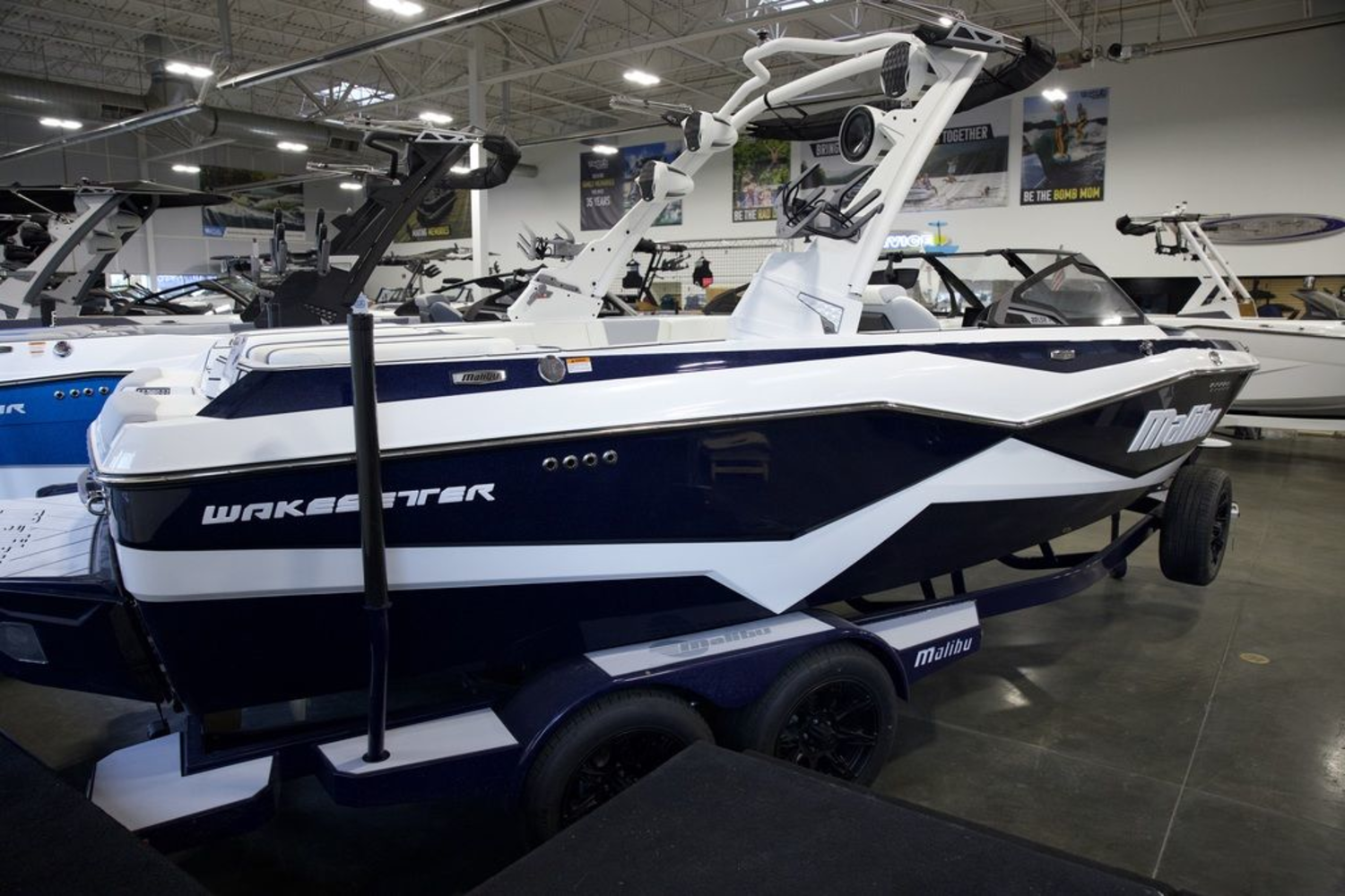 2025 Malibu Boats 22 LSV