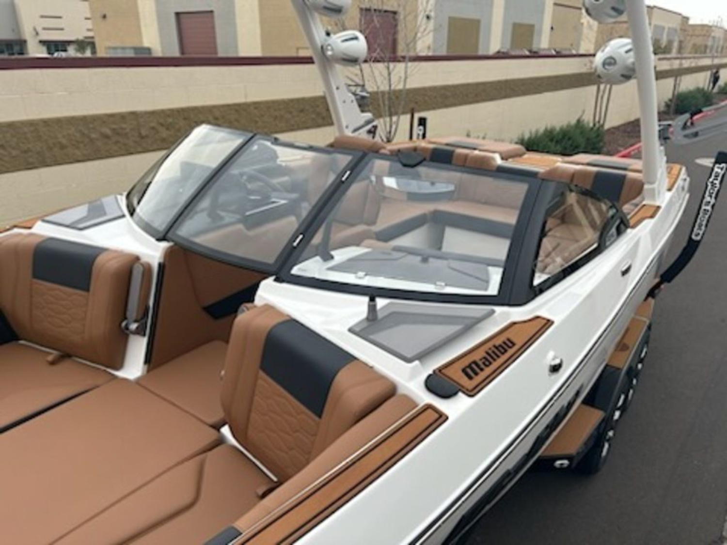 2025 Malibu Boats 22 MXZ