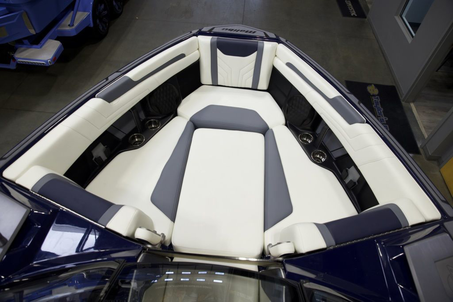 2025 Malibu Boats 25 LSV