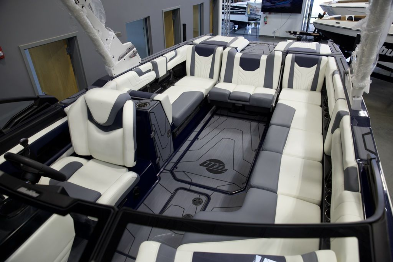 2025 Malibu Boats 25 LSV