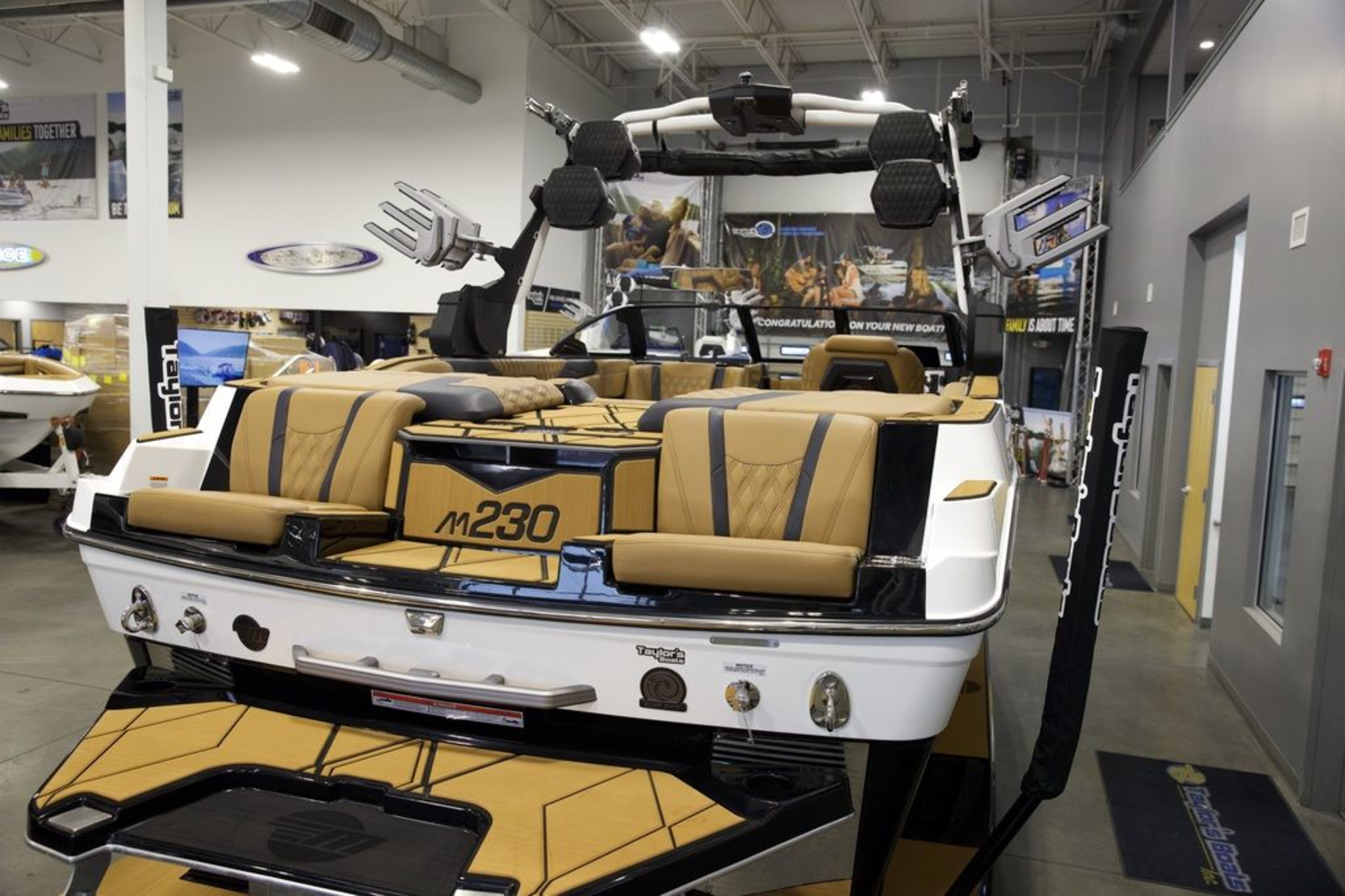 2025 Malibu Boats M230