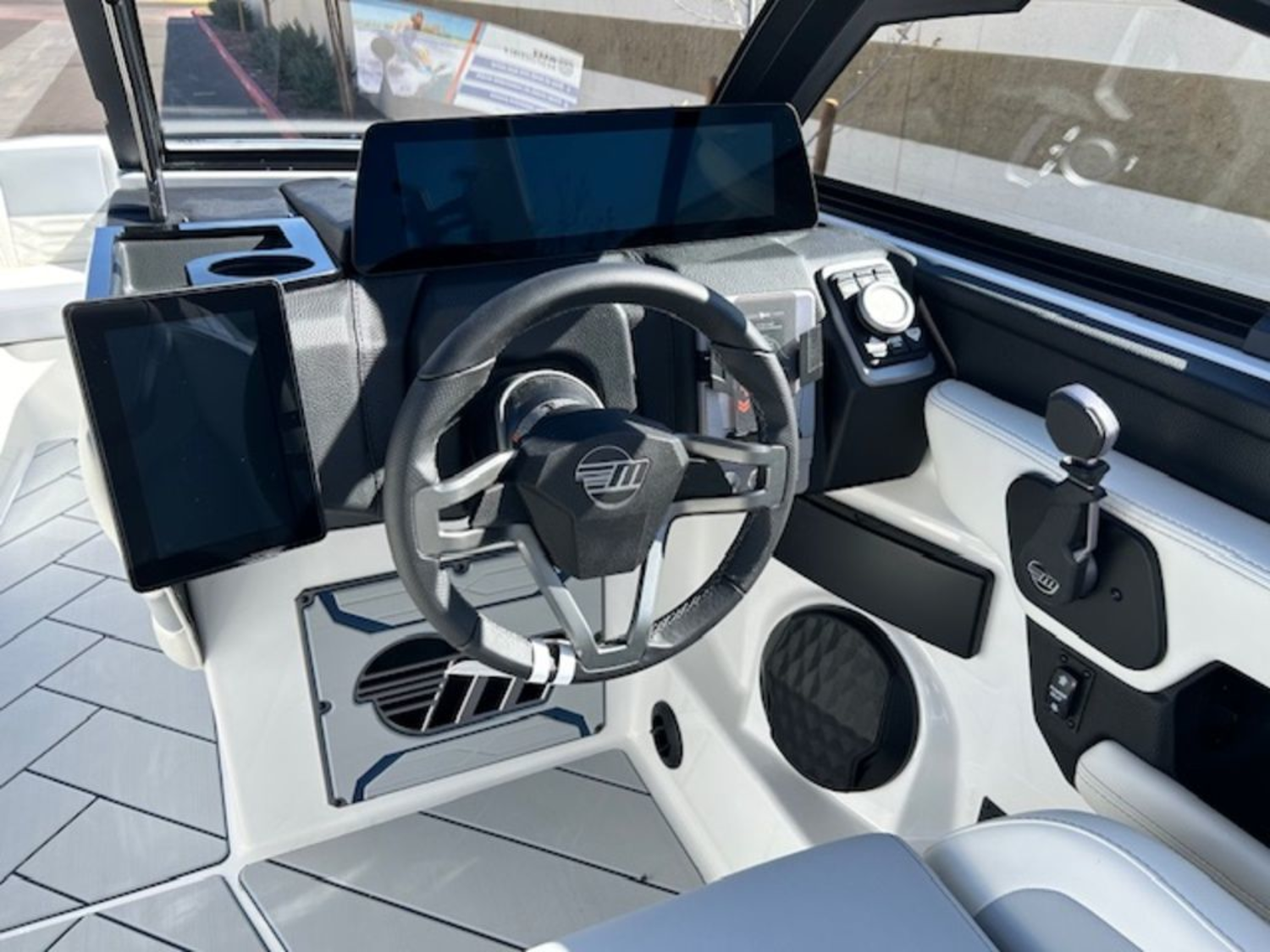 2025 Malibu Boats 26 LSV