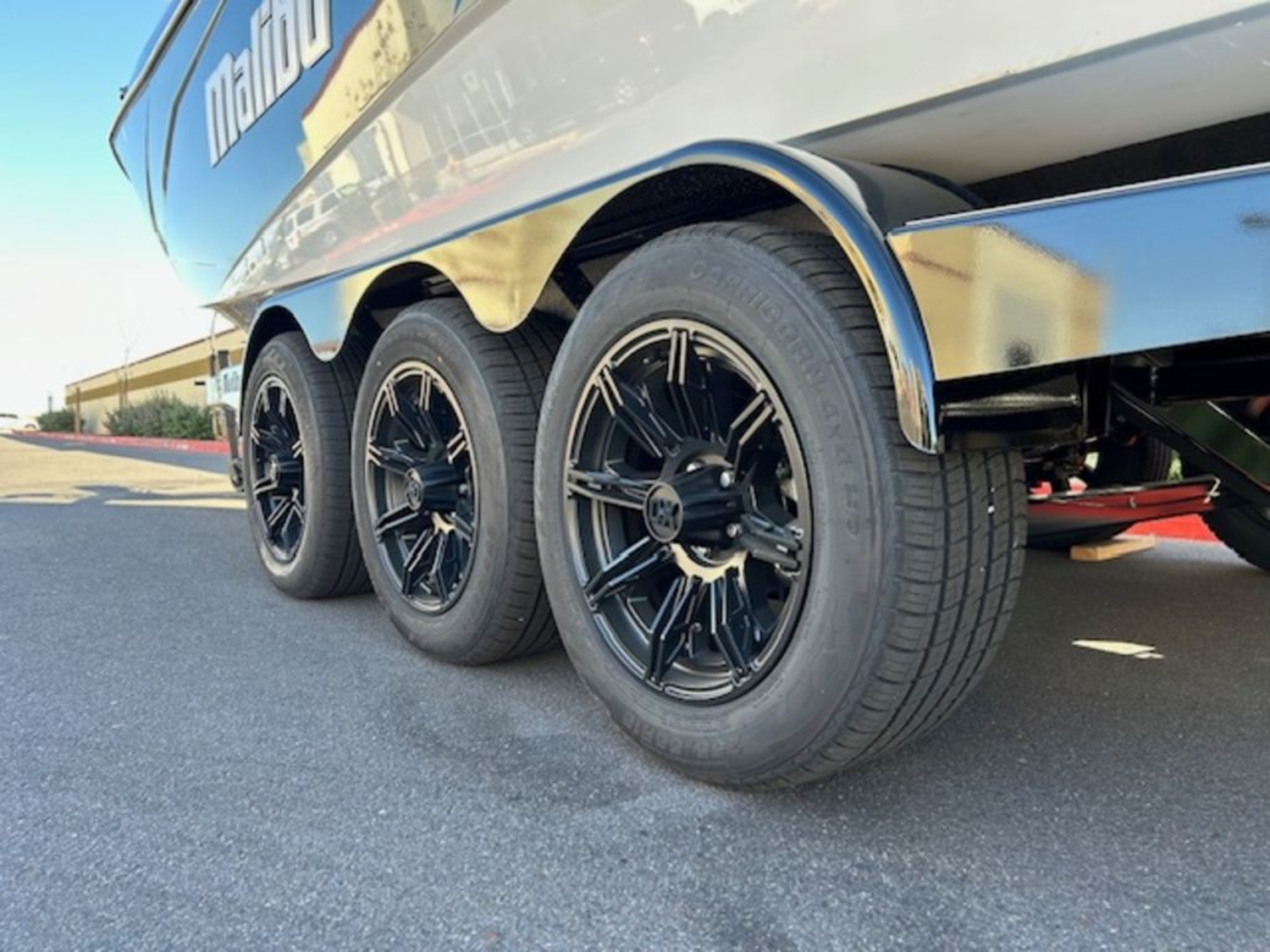 2025 Malibu Boats 26 LSV