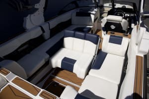 2025-malibu-wakesetter-24-mxz-98800-image17