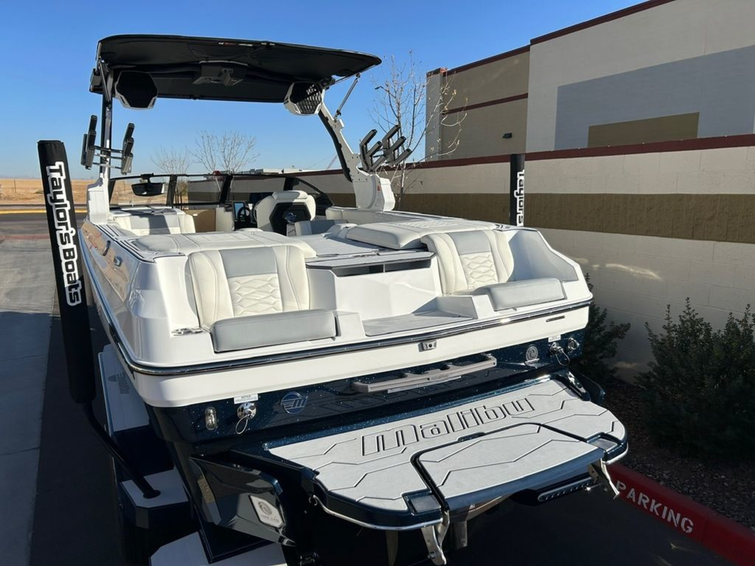 2025 Malibu Boats 24 MXZ
