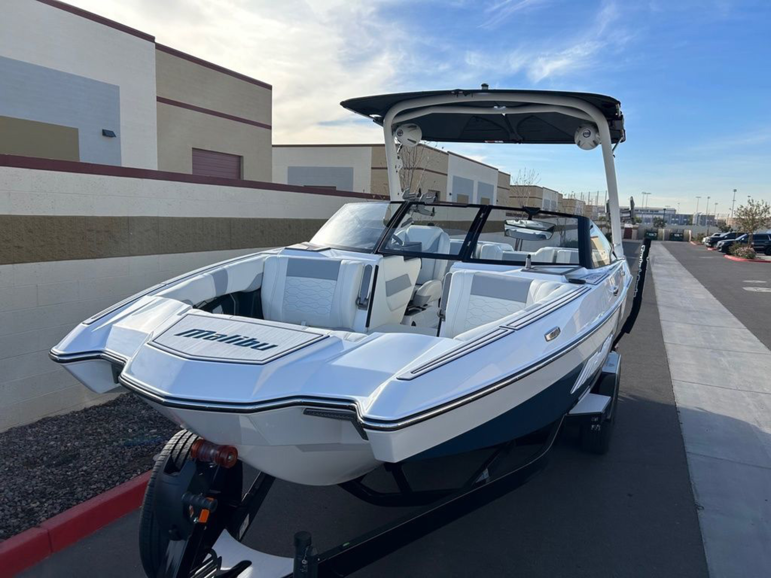 2025 Malibu Boats 23 MXZ