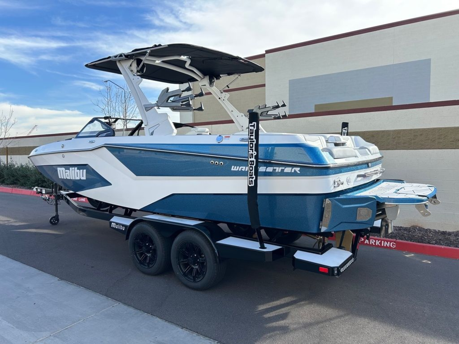 2025 Malibu Boats 23 MXZ