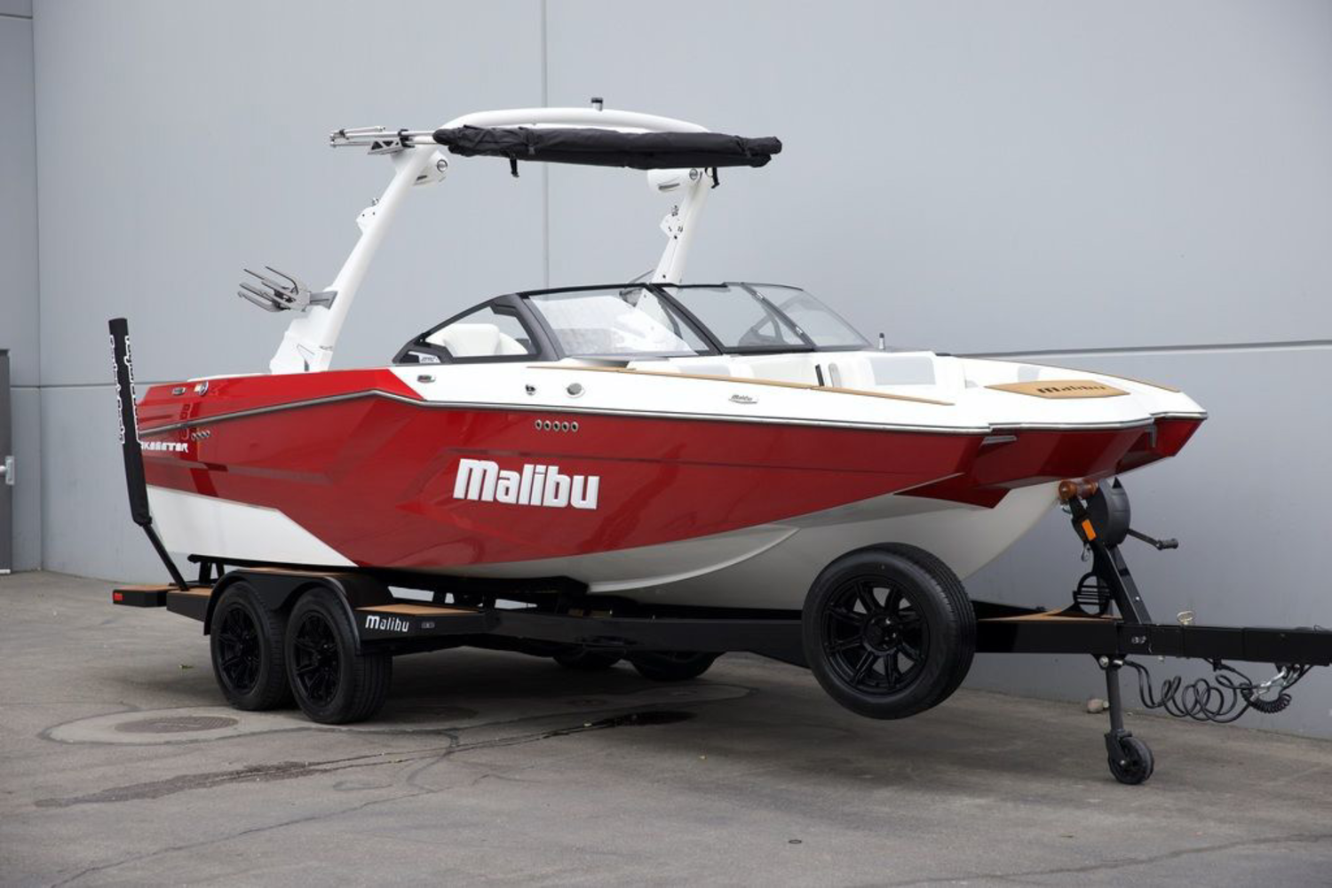 2025 Malibu Boats 23 MXZ