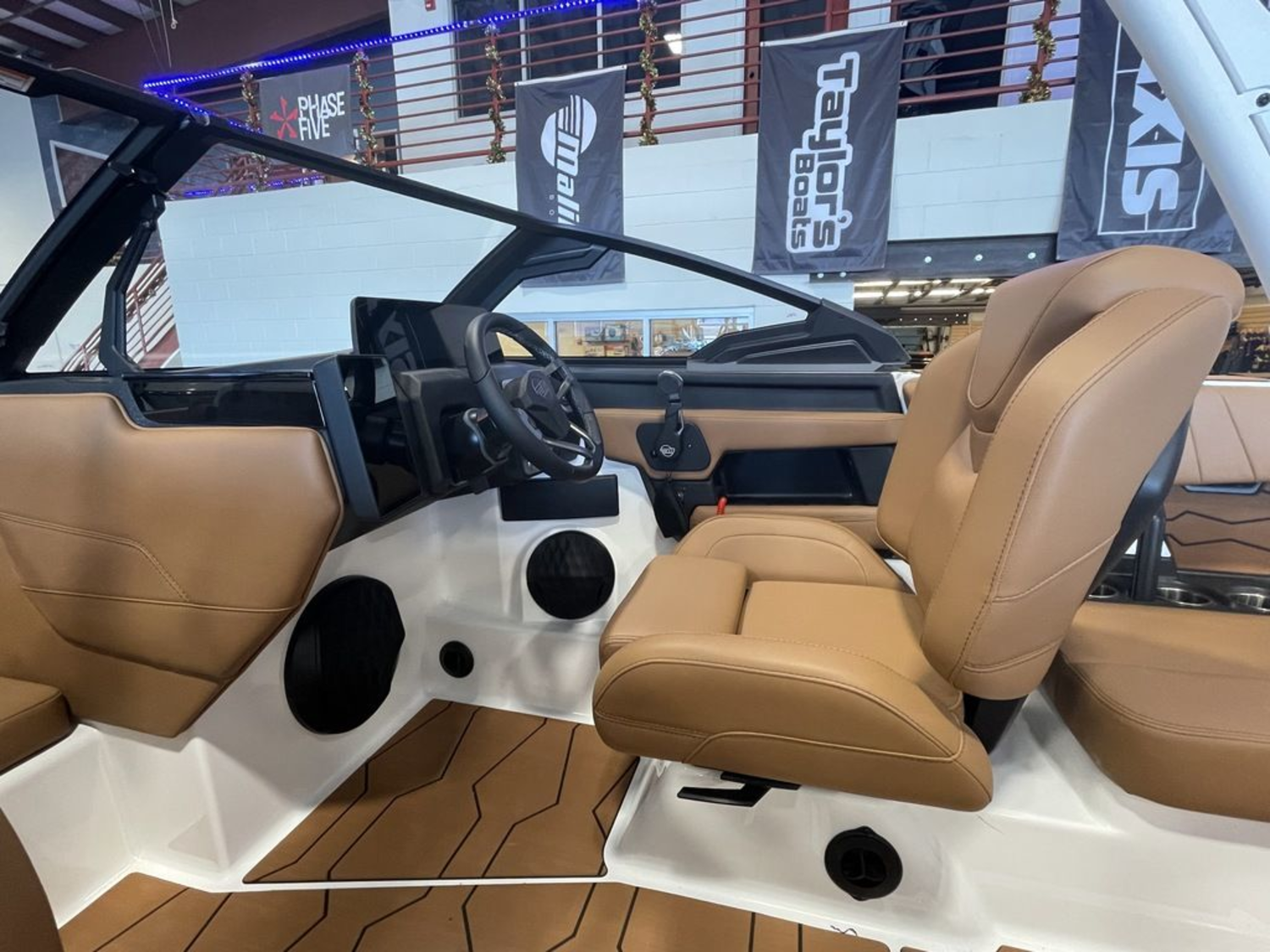 2025 Malibu Boats 22 MXZ