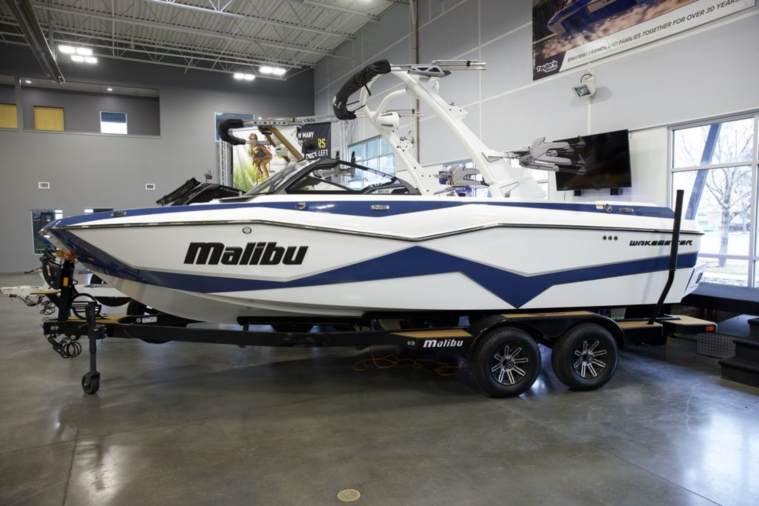 2025 Malibu Boats 22 LSV