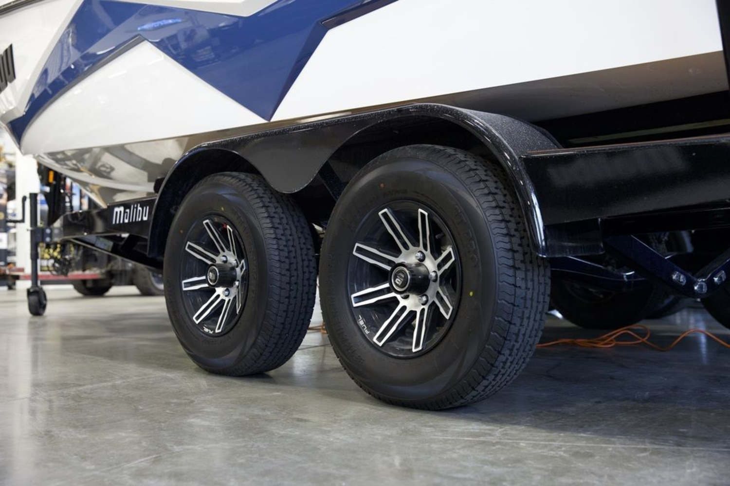 2025 Malibu Boats 22 LSV