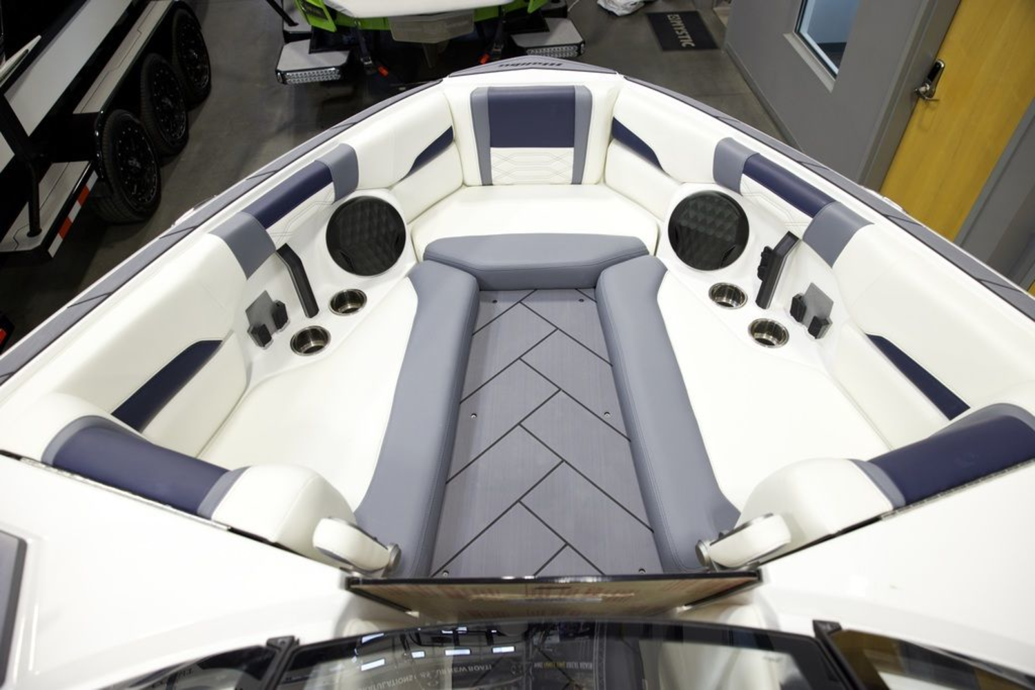 2025 Malibu Boats 26 LSV