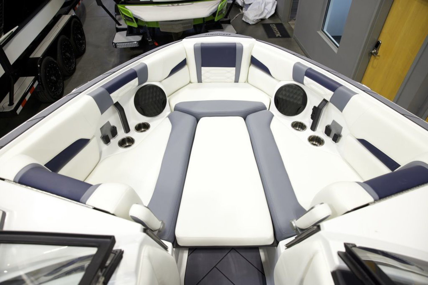 2025 Malibu Boats 26 LSV